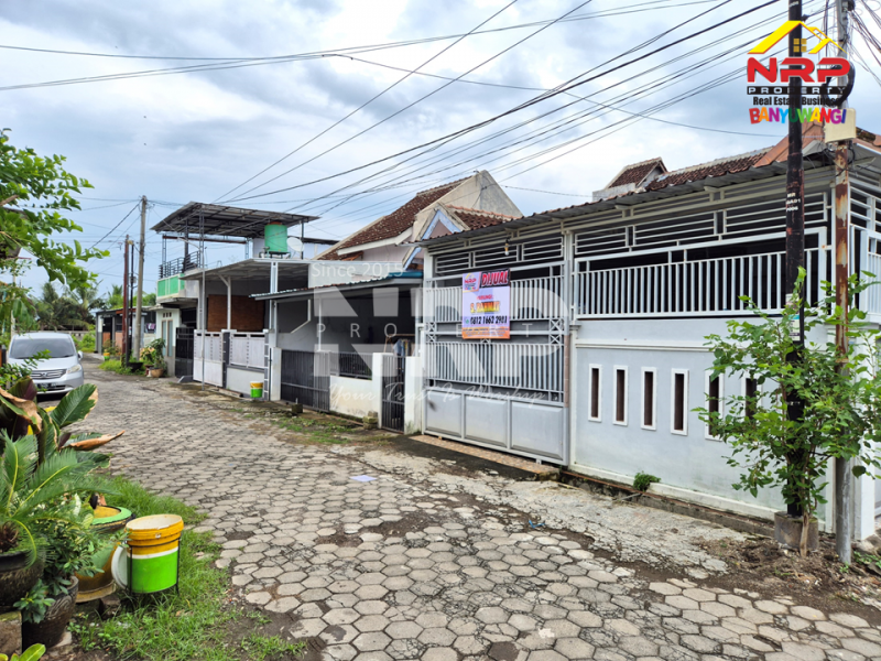  Dijual Rumah Hook Minimalis di Sobo - Banyuwangi   Dijual Rumah Hook Minimalis di Sobo - Banyuwangi  ? Dijual Rumah Hook Minimalis di Sobo - Banyuwangi&nbsp;
Lokasinya premium&mdash;dekat pusat kota, sekolah, dan fasilitas penting lainnya.
Cocok untuk NRP BANYUWANGI