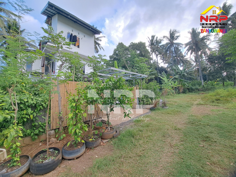  DIJUAL RUMAH MINIMALIS DENGAN 3 LANTAI – SUKOWIDI, BANYUWANGI  DIJUAL RUMAH MINIMALIS DENGAN 3 LANTAI – SUKOWIDI, BANYUWANGI DIJUAL RUMAH MINIMALIS DENGAN 3 LANTAI &ndash; SUKOWIDI, BANYUWANGI
Hunian ditengah perkebunan yang asri, tapi tetap dekat dari Pusat Kota&nbsp;

Luas Tanah NRP BANYUWANGI
