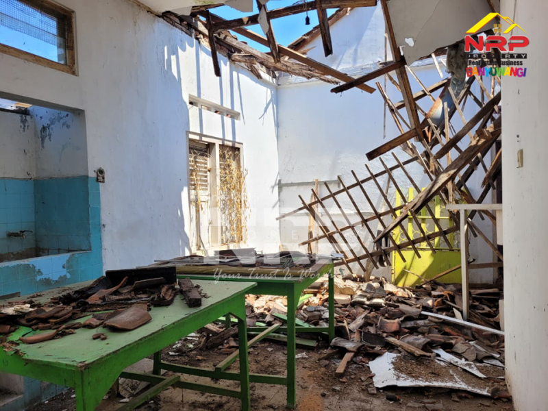  Dijual Tanah dan Bangunan di Penganjuran Banyuwangi, Dekat simpang lima  Dijual Tanah dan Bangunan di Penganjuran Banyuwangi, Dekat simpang lima &nbsp;Dijual Tanah dan Bangunan di Penganjuran Banyuwangi, Dekat simpang lima
BUKAN RUMAHNYA YANG DIJUAL, TAPI VALUE TANAH & LOKASINYA!
Aksesnya gang, NRP BANYUWANGI