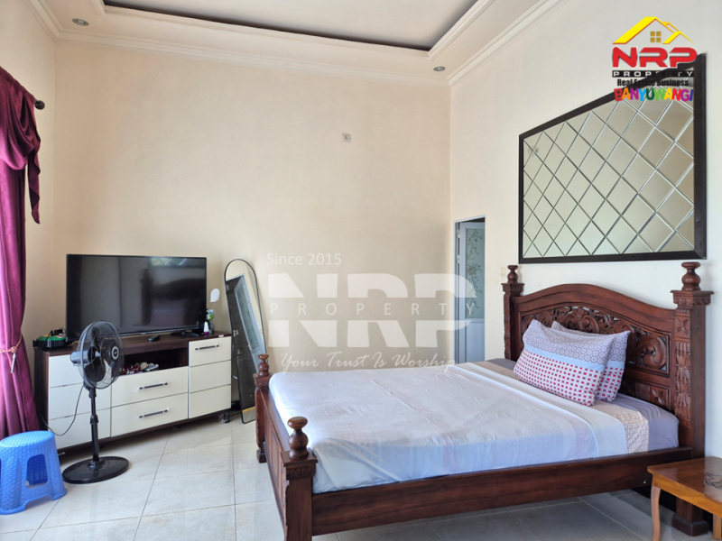  Dijual Vila Murah Nyaman dan Cantik di Mangir - Rogojampi   Dijual Vila Murah Nyaman dan Cantik ada kolam renang  di Mangir - Rogojampi  YOUR PRIVATE ESCAPE IN BANYUWANGI. Dijual Vila Nyaman dan Cantik di Mangir - Rogojampi&nbsp;
Dengan private pool yang bikin suasana makin eksklusif. View NRP BANYUWANGI
