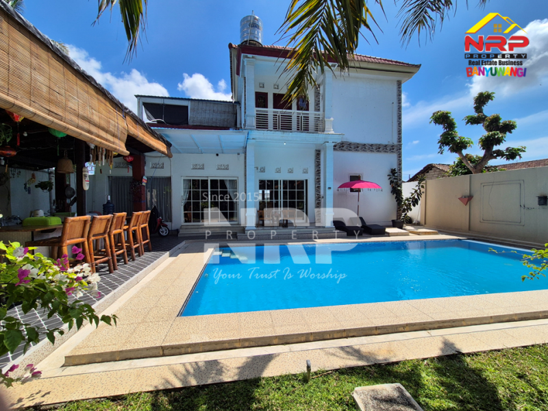  Dijual Vila Murah Nyaman dan Cantik di Mangir - Rogojampi   Dijual Vila Murah Nyaman dan Cantik ada kolam renang  di Mangir - Rogojampi  YOUR PRIVATE ESCAPE IN BANYUWANGI. Dijual Vila Nyaman dan Cantik di Mangir - Rogojampi&nbsp;
Dengan private pool yang bikin suasana makin eksklusif. View NRP BANYUWANGI