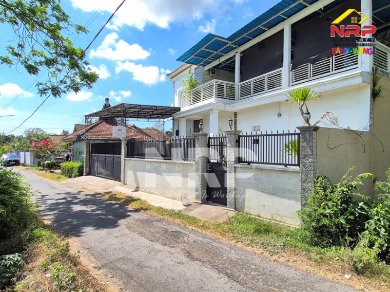  Dijual Vila Murah Nyaman dan Cantik di Mangir - Rogojampi   Dijual Vila Murah Nyaman dan Cantik ada kolam renang  di Mangir - Rogojampi  YOUR PRIVATE ESCAPE IN BANYUWANGI. Dijual Vila Nyaman dan Cantik di Mangir - Rogojampi&nbsp;
Dengan private pool yang bikin suasana makin eksklusif. View NRP BANYUWANGI