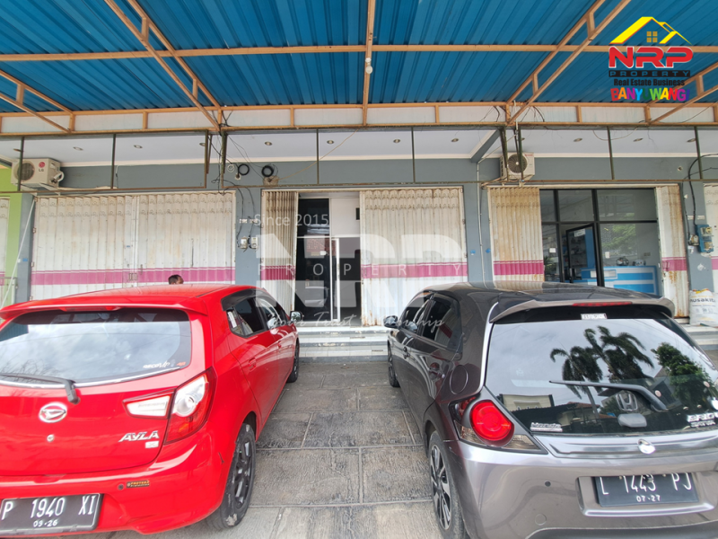 Cari lokasi usaha yang strategis & prestisius? ???? Ruko disewakan di belakang Kantor Pemkab Banyuwangi Cari lokasi usaha yang strategis & prestisius?  Ruko disewakan di belakang Kantor Pemkab Banyuwangi Cari lokasi usaha yang strategis & prestisius?
???? Ruko disewakan di belakang Kantor Pemkab Banyuwangi
Dekat pusat pemerintahan, area berkembang, NRP BANYUWANGI