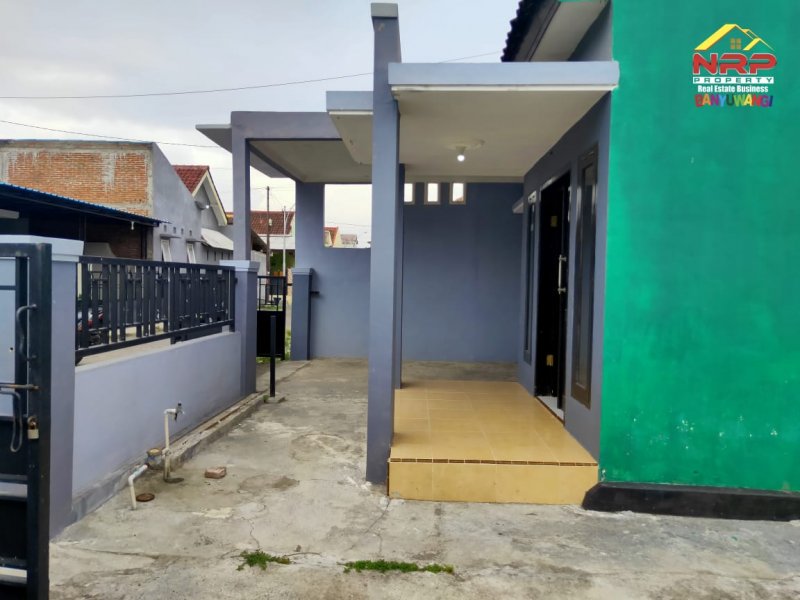 Di Sewakan Rumah Siap Huni di Pusat Kota Banyuwangi, Jalan Brawijaya  Di Sewakan Rumah Siap Huni di Pusat Kota Banyuwangi Di Sewakan Rumah Siap Huni di Pusat Kota Banyuwangi,
Lokasi di Nol Jalan Brawijaya Banyuwangi,Posisi Pojok,Lingkungan Perumahan Aman dan Nyaman.

Fasilitas NRP BANYUWANGI