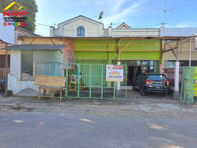 Dijual 2 Ruko + Hunian 2 Lantai ditepi Jl. Jembrana - Klatak , Banyuwangi  Dijual 2 Ruko + Hunian 2 Lantai ditepi Jl. Jembrana - Klatak , Banyuwangi  Dijual 2 Ruko + Hunian 2 Lantai ditepi Jl. Jembrana - Klatak , Banyuwangi&nbsp;
Lokasi Sangat Strategis berada di kawasan padat perumahan.&nbsp;
Dekat dengan NRP BANYUWANGI
