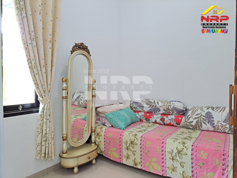 Dijual 2 Rumah Exclusive Full Furniture di dalam Kawasan El Royal Hotel dan Banyuwangi Park. Dijual 2 Rumah Exclusive Full Furniture di dalam Kawasan El Royal Hotel dan Banyuwangi Park. Dijual 2 Rumah Exclusive Full Furniture di dalam Kawasan El Royal Hotel dan Banyuwangi Park.
Lokasi Sangat Strategis. Lingkungan nyaman, aman dan NRP BANYUWANGI