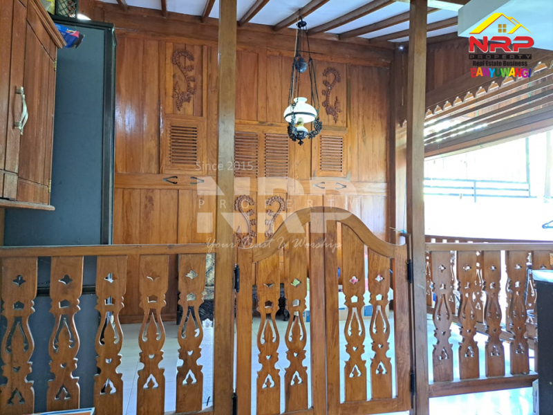 Dijual 2 Rumah Exclusive Full Furniture di dalam Kawasan El Royal Hotel dan Banyuwangi Park. Dijual 2 Rumah Exclusive Full Furniture di dalam Kawasan El Royal Hotel dan Banyuwangi Park. Dijual 2 Rumah Exclusive Full Furniture di dalam Kawasan El Royal Hotel dan Banyuwangi Park.
Lokasi Sangat Strategis. Lingkungan nyaman, aman dan NRP BANYUWANGI