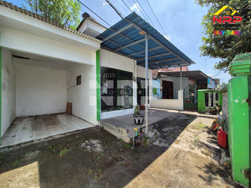 Dijual 2 Rumah Strategis di Belakang Kantor Kelurahan Giri Banyuwangi Dijual 2 Rumah Strategis di Belakang Kantor Kelurahan Giri Banyuwangi Dijual 2 Rumah Strategis di Belakang Kantor Kelurahan Giri Banyuwangi
100 Meter dari Jl. MH Thamrin Banyuwangi&nbsp;&nbsp;
Cocok untuk hunian, Lingkungan NRP BANYUWANGI