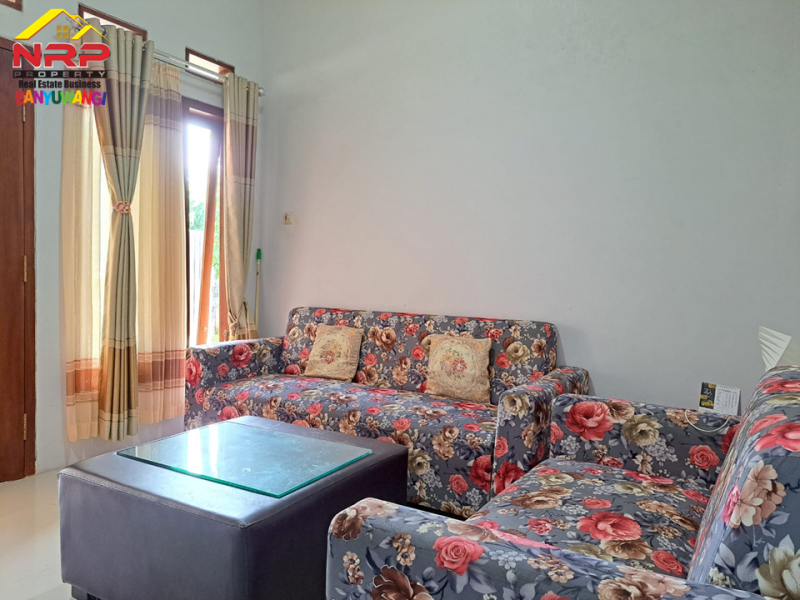 Dijual 2 Unit Rumah Semi Homestay di Jl.Mendut - Banyuwangi Dijual 2 Unit Rumah Semi Homestay di Jl.Mendut - Banyuwangi Dijual 2 Unit Rumah Semi Homestay di Jl.Mendut - Banyuwangi
Hunian Nyaman di Pusat Kota Banyuwangi.
Lokasi Sangat Strategis, dekat Kawasan Bisnis, Kantor NRP BANYUWANGI