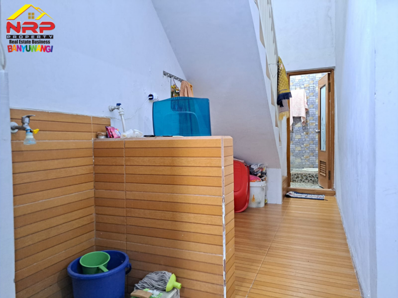 Dijual 2 Unit Rumah Semi Homestay di Jl.Mendut - Banyuwangi Dijual 2 Unit Rumah Semi Homestay di Jl.Mendut - Banyuwangi Dijual 2 Unit Rumah Semi Homestay di Jl.Mendut - Banyuwangi
Hunian Nyaman di Pusat Kota Banyuwangi.
Lokasi Sangat Strategis, dekat Kawasan Bisnis, Kantor NRP BANYUWANGI