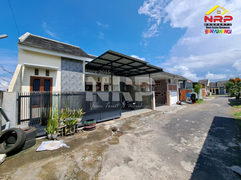 Dijual 2 Unit Rumah Siap Huni di Sobo - Banyuwangi  Dijual rumah banyuwangi kota  Dijual 2 Unit Rumah Siap Huni di Sobo - Banyuwangi&nbsp;
Lokasi sangat nyaman dan cocok untuk tempat tinggal. Posisi pojok
Dekat Fasilitas Pendidikan, NRP BANYUWANGI
