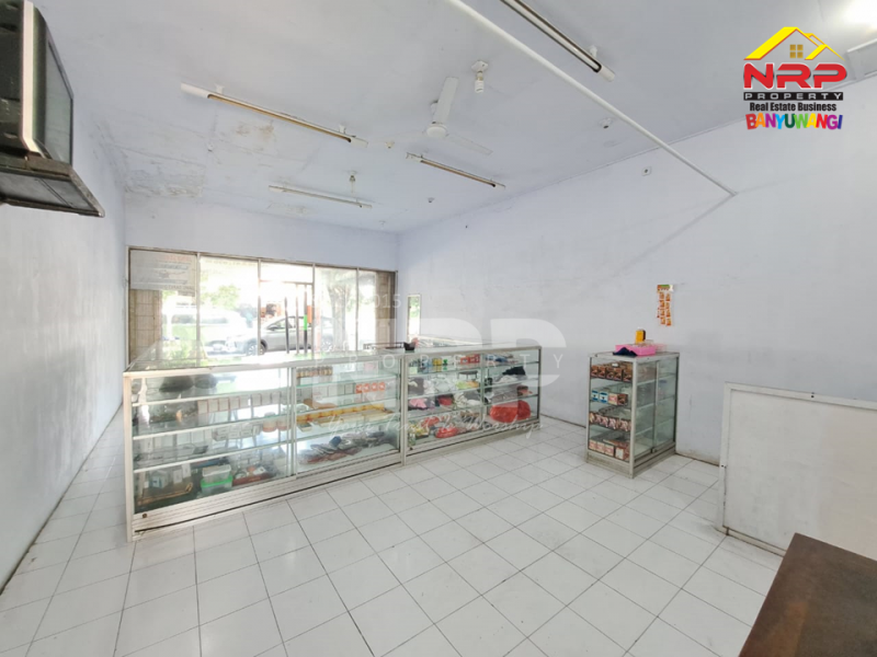 Dijual 3 Plong Ruko+ Rumah Sangat Strategis di Jl. Basuki Rahmat, Lateng - Banyuwangi  Dijual 3 Plong Ruko+ Rumah Sangat Strategis di Jl. Basuki Rahmat, Lateng - Banyuwangi  Dijual 3 Plong Ruko+ Rumah Sangat Strategis di Jl. Basuki Rahmat, Lateng - Banyuwangi&nbsp;
Terletak di Pusat Kota dan Kawasan Bisnis Aktif di Kota NRP BANYUWANGI