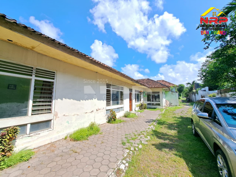 Dijual 3 Plong Ruko+ Rumah Sangat Strategis di Jl. Basuki Rahmat, Lateng - Banyuwangi  Dijual 3 Plong Ruko+ Rumah Sangat Strategis di Jl. Basuki Rahmat, Lateng - Banyuwangi  Dijual 3 Plong Ruko+ Rumah Sangat Strategis di Jl. Basuki Rahmat, Lateng - Banyuwangi&nbsp;
Terletak di Pusat Kota dan Kawasan Bisnis Aktif di Kota NRP BANYUWANGI