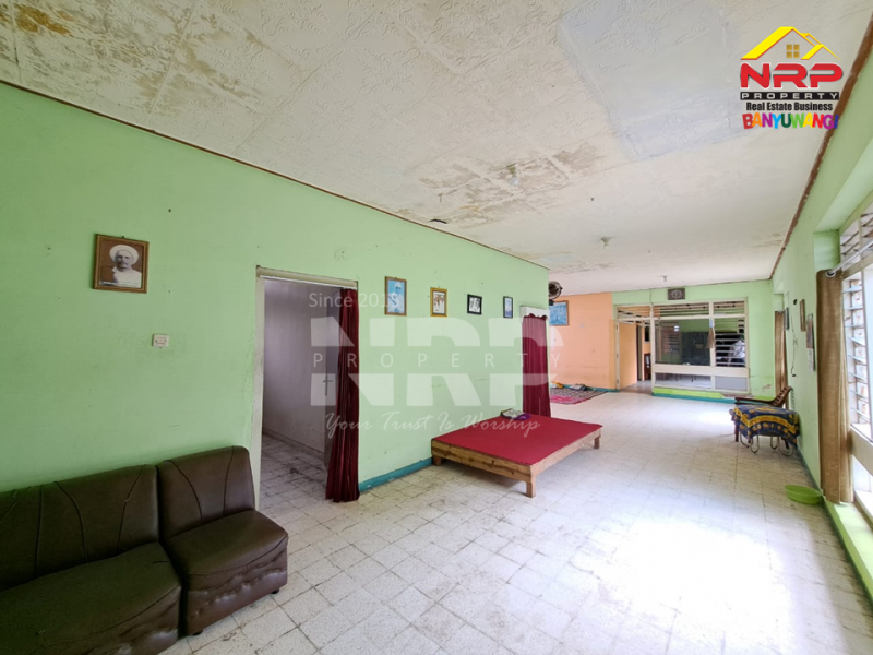 Dijual 3 Plong Ruko+ Rumah Sangat Strategis di Jl. Basuki Rahmat, Lateng - Banyuwangi  Dijual 3 Plong Ruko+ Rumah Sangat Strategis di Jl. Basuki Rahmat, Lateng - Banyuwangi  Dijual 3 Plong Ruko+ Rumah Sangat Strategis di Jl. Basuki Rahmat, Lateng - Banyuwangi&nbsp;
Terletak di Pusat Kota dan Kawasan Bisnis Aktif di Kota NRP BANYUWANGI