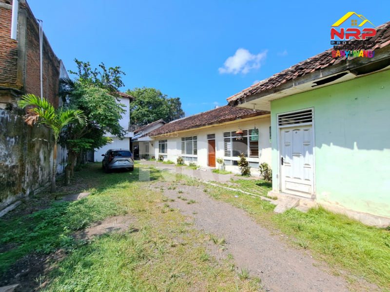 Dijual 3 Plong Ruko+ Rumah Sangat Strategis di Jl. Basuki Rahmat, Lateng - Banyuwangi  Dijual 3 Plong Ruko+ Rumah Sangat Strategis di Jl. Basuki Rahmat, Lateng - Banyuwangi  Dijual 3 Plong Ruko+ Rumah Sangat Strategis di Jl. Basuki Rahmat, Lateng - Banyuwangi&nbsp;
Terletak di Pusat Kota dan Kawasan Bisnis Aktif di Kota NRP BANYUWANGI