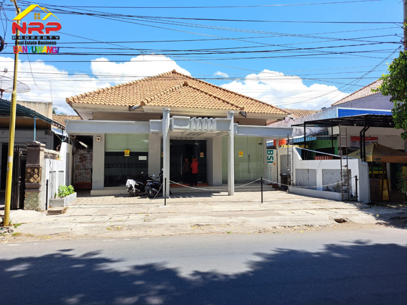 Dijual Bangunan Office 2 Lantai di Tepi Jl. Kolonel  Sugiono - Banyuwangi Dijual Bangunan Office 2 Lantai di Tepi Jl. Kolonel  Sugiono - Banyuwangi Dijual Bangunan Office 2 Lantai di Tepi Jl. Kolonel&nbsp; Sugiono - Banyuwangi
Terletak di Area Bisnis Aktif, Cocok untuk kantor, supermarket, atau ruang NRP BANYUWANGI