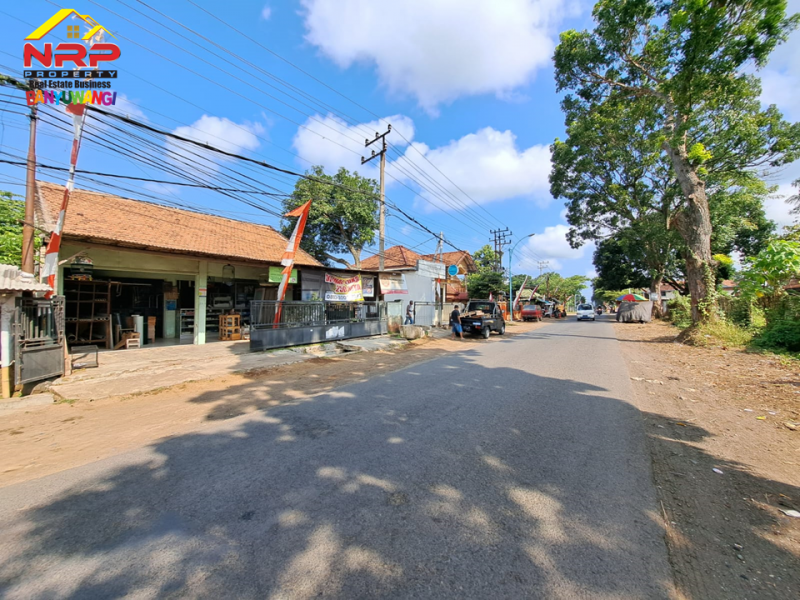 Dijual Bangunan Toko di Tepi Jl. Kalipuro - Banyuwangi  Dijual Bangunan Toko di Tepi Jl. Joyoboyo , Kalipuro - Banyuwangi  Dijual Bangunan Toko di Tepi Jl. Joyoboyo , Kalipuro - Banyuwangi&nbsp;
Lokasi strategis berada dikawasan yang ramai dan padat penduduk.

Luas Tanah : 71 NRP BANYUWANGI