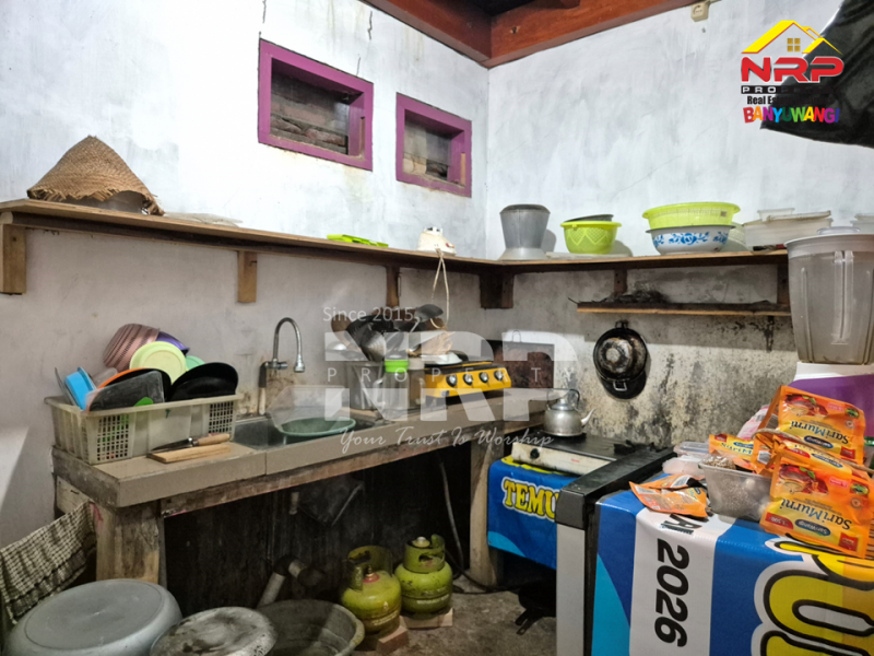 Dijual Cafe/Resto 2 Lantai di Singojuruh Banyuwangi  Dijual Cafe/Resto 2 Lantai di Singojuruh Banyuwangi  Dijual Cafe/Resto 2 Lantai di Singojuruh Banyuwangi&nbsp;
Jual beserta usahanya, full furniture, estetik, siap pakai.&nbsp;

Luas Tanah : 106 M2 SHM
Luas NRP BANYUWANGI