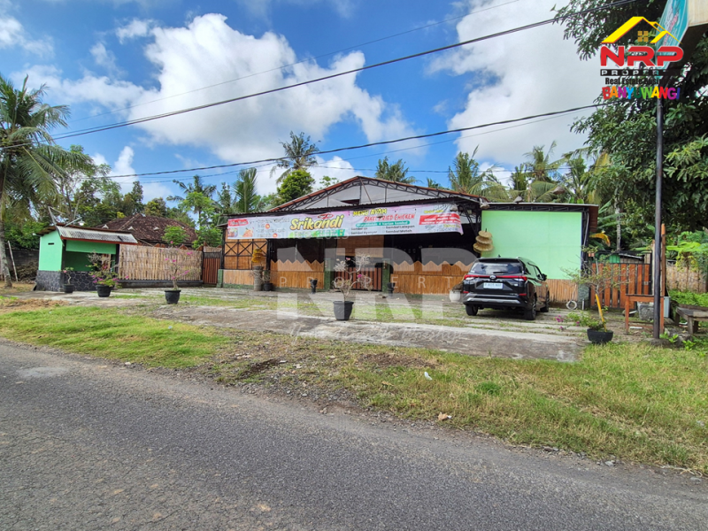 Dijual Cafe+Tanah kebun di tepi Jl. Kh Ahmad Asyari, Pakistaji - Banyuwangi  Jual cafe dan kebun di banyuwangi pakistaji  Dijual Cafe+Tanah kebun di tepi Jl. Kh Ahmad Asyari, Pakistaji - Banyuwangi&nbsp;
Lokasi sangat strategis berhadapan dengan Asrama Militer Kostrad NRP BANYUWANGI