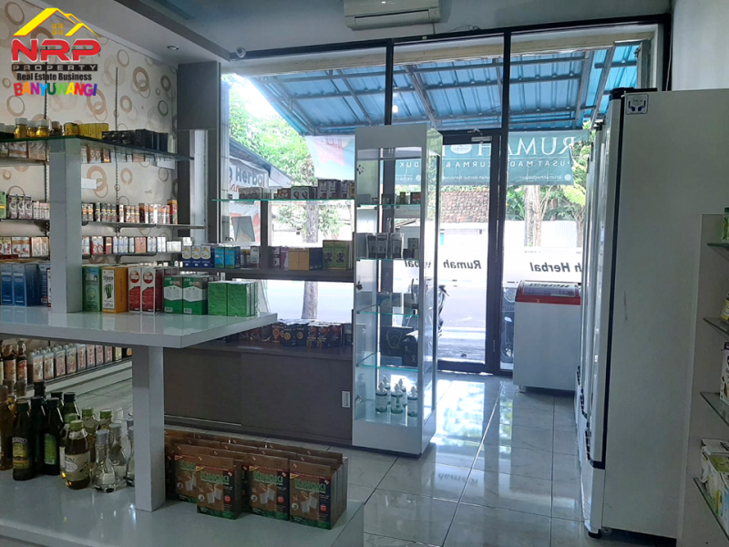 Dijual Cepat Ruko Prospek 2 Lantai di Jln DR. Sutomo - Timur Toko Elizabeth  Dijual Cepat Ruko Prospek 2 Lantai di Jln DR. Sutomo - Timur Toko Elizabeth  Dijual Cepat Ruko Prospek 2 Lantai di Jln DR. Sutomo - Timur Toko Elizabeth
Terletak di kawasan sentra bisnis dan pertokoan.
100 Meter dari Taman Blambangan NRP BANYUWANGI