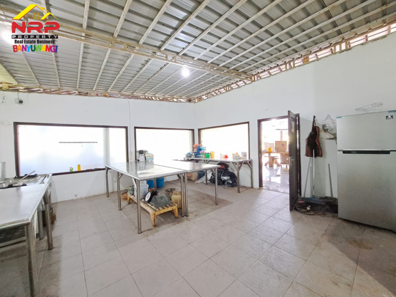 Dijual Ex. Resto Full Furniture tepi Jl. Lintas Barat Rogojampi  - Banyuwangi Resto dengan View Sungai dan Per Dijual Ex. Resto Full Furniture tepi Jl. Lintas Barat Rogojampi  - Banyuwangi Resto dengan View Sungai dan Per Dijual Ex. Resto Full Furniture tepi Jl. Lintas Barat Rogojampi&nbsp; - Banyuwangi
Resto dengan View Sungai dan Persawahan.&nbsp;
Strategis dekat Kampus NRP BANYUWANGI