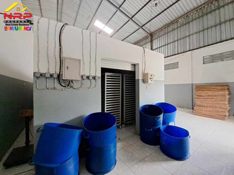 Dijual Gudang Beserta Usahanya di Jl. Macan Putih, Kabat - Banyuwangi Dijual Gudang Beserta Usahanya di Jl. Macan Putih, Kabat - Banyuwangi Dijual Gudang Beserta Usahanya di Jl. Macan Putih, Kabat - Banyuwangi
Include furniture dan seluruh mesin yang ada (Mesin Potong, Mesin Packing, Mesing NRP BANYUWANGI