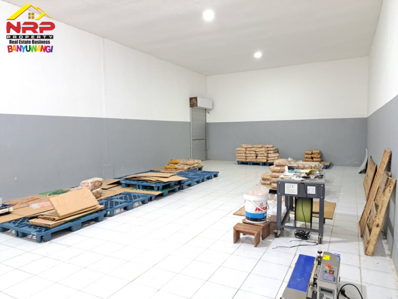 Dijual Gudang Beserta Usahanya di Jl. Macan Putih, Kabat - Banyuwangi Dijual Gudang Beserta Usahanya di Jl. Macan Putih, Kabat - Banyuwangi Dijual Gudang Beserta Usahanya di Jl. Macan Putih, Kabat - Banyuwangi
Include furniture dan seluruh mesin yang ada (Mesin Potong, Mesin Packing, Mesing NRP BANYUWANGI