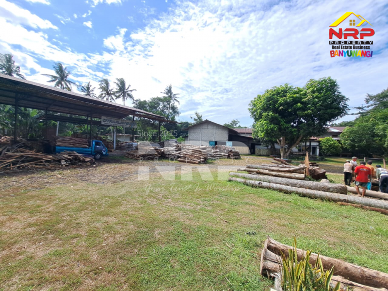 Dijual Gudang Beserta Usahanya di Tepi Jl. Srono - Banyuwangi Dijual Gudang Beserta Usahanya di Tepi Jl. Srono - Banyuwangi Dijual Gudang Beserta Usahanya di Tepi Jl. Srono - Banyuwangi
Bersebelahan dengan Universitas Bakti Indonesia
Dekat Dengan Fasilitas Pendidikan, Pusat NRP BANYUWANGI