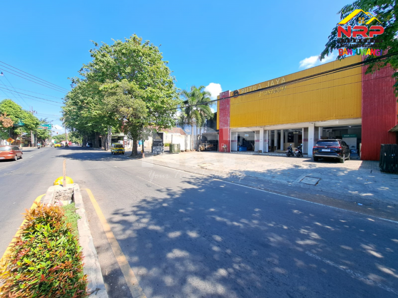 Dijual Gudang dan Toko 2 Lantai Strategis di Tepi Jl. Yos Sudarso - Banyuwangi  Dijual Gudang dan Toko 2 Lantai Strategis di Tepi Jl. Yos Sudarso - Banyuwangi  Dijual Gudang dan Toko 2 Lantai Strategis di Tepi Jl. Yos Sudarso - Banyuwangi&nbsp;
Bersebelahan dengan Mascot Banyuwangi, Bisa dibeli dengan Usahanya. Usaha NRP BANYUWANGI