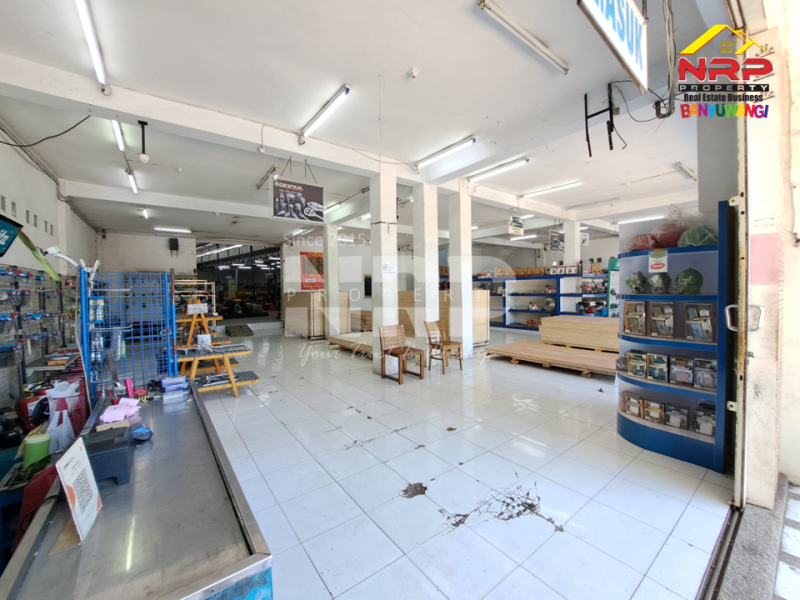 Dijual Gudang dan Toko 2 Lantai Strategis di Tepi Jl. Yos Sudarso - Banyuwangi  Dijual Gudang dan Toko 2 Lantai Strategis di Tepi Jl. Yos Sudarso - Banyuwangi  Dijual Gudang dan Toko 2 Lantai Strategis di Tepi Jl. Yos Sudarso - Banyuwangi&nbsp;
Bersebelahan dengan Mascot Banyuwangi, Bisa dibeli dengan Usahanya. Usaha NRP BANYUWANGI