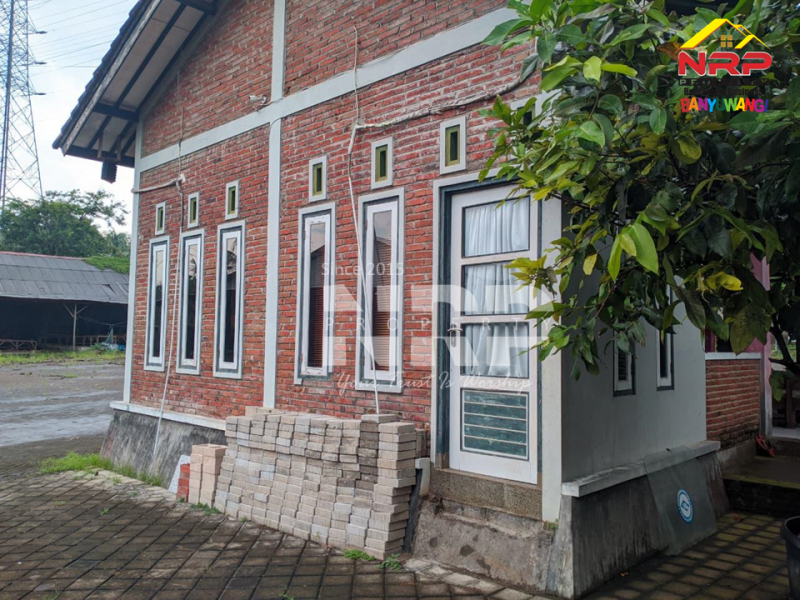 Dijual Gudang Ex Pabkrik Kayu di Kalipuro - Banyuwangi  Dijual Gudang Ex Pabkrik Kayu di Kalipuro - Banyuwangi  Dijual Gudang Ex Pabkrik Kayu di Kalipuro - Banyuwangi&nbsp;
Kawasan industri dan pergudangan, Akses truk container 40 feet bisa masuk.&nbsp;

Luas Tanah : NRP BANYUWANGI