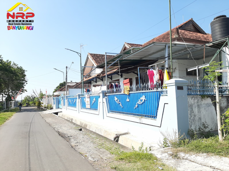 Dijual Gudang + Rumah Hunian  ditepi JL Nuri - Banyuwangi  Dijual Gudang + Rumah Hunian  ditepi JL Nuri - Banyuwangi  Dijual Gudang + Rumah Hunian&nbsp; ditepi JL Nuri - Banyuwangi&nbsp;
Lokasi Sangat strategis dekat dengan pusat bisnis Jl. S Parman&nbsp;
Cocok untuk Hunian, NRP BANYUWANGI