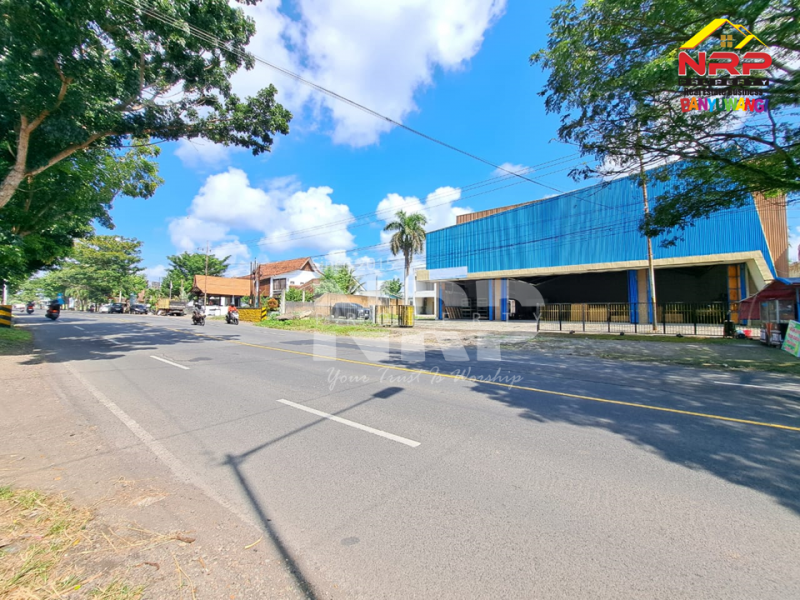 Dijual Gudang Siap Pakai di tepi Jl. Kabat - Banyuwangi Dijual Gudang Siap Pakai di tepi Jl. Kabat - Banyuwangi Dijual Gudang Siap Pakai di tepi Jl. Kabat - Banyuwangi
Sangat strategis berada di Jalur Provinsi. Dekat dengan Kecamatan dan Puskesmas Kabat.&nbsp;
Cocok NRP BANYUWANGI