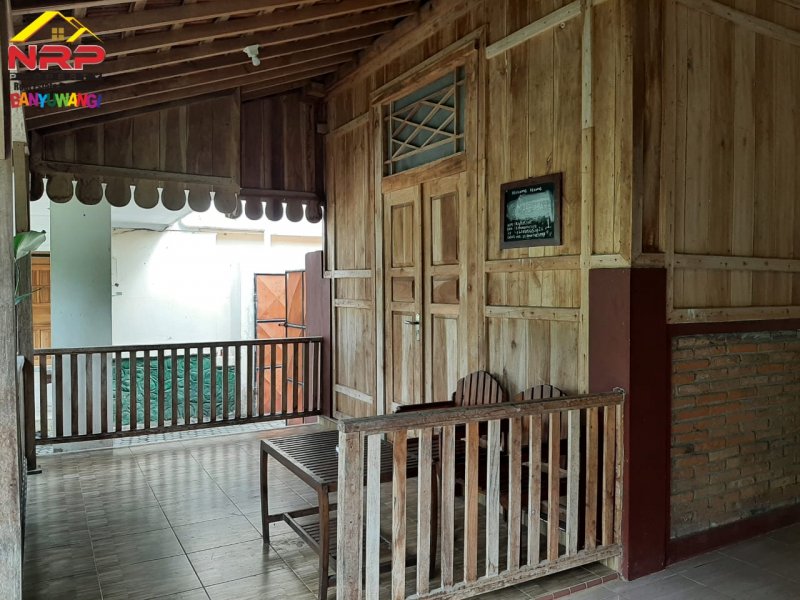 Dijual Home Stay 4 Kamar Lengkap dengan Furniture di Jl. Bawean - Banyuwangi Dijual Home Stay 4 Kamar Lengkap dengan Furniture di Jl. Bawean - Banyuwangi Dijual Home Stay 4 Kamar Lengkap dengan Furniture di Jl. Bawean - Banyuwangi
Hitung nilai tanah saja ( Bangunan dan Rumah Adat Osing Bonus )

LT/LB : NRP BANYUWANGI