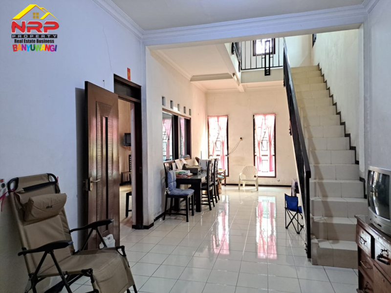 Dijual Hunian Komersil di Tepi Jl. Raya Dadapan - Banyuwanngi Dijual Rumah Murah + Hunian Komersil di Tepi Jl. Raya Dadapan - Banyuwanngi Dijual Hunian Komersil di Tepi Jl. Raya Dadapan - Banyuwanngi
Lokasi Sangat Strategis, Berada di Depan Hotel El Royal , bersebelahan dengan Hotel NRP BANYUWANGI