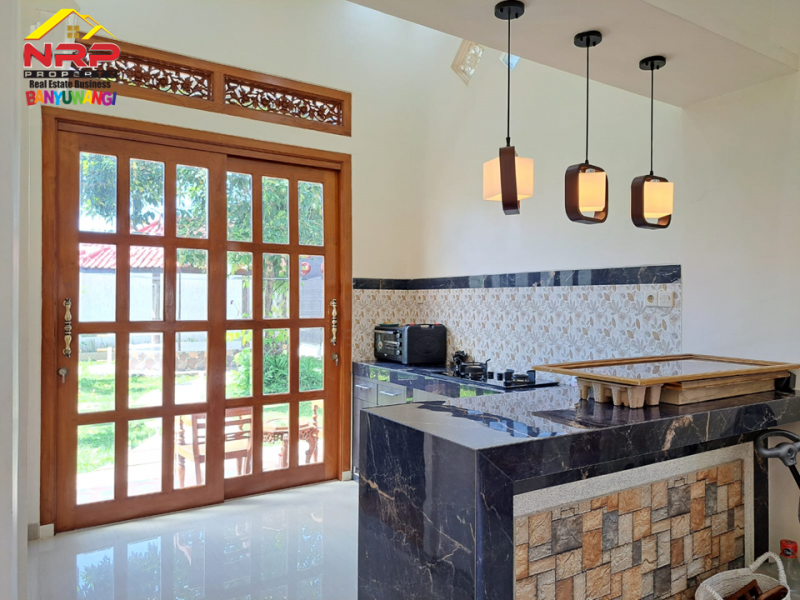 Dijual Hunian Murah Mewah di Jl. Rinjani - Banyuwangi  rumah murah mewah di Pusat kota Banyuwangi  Dijual Hunian Super Mewah tepi Jl. Rinjani - Banyuwangi&nbsp;
Terletak di Pusat Kota dan Kawasan Bisnis Aktif di Kota Banyuwangi
Dekat dengan fasilitas NRP BANYUWANGI