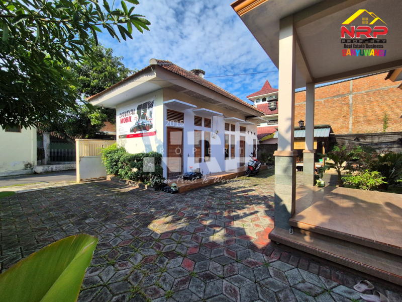 Dijual Hunian Rumah Idaman di Tengah Kota Banyuwangi - Tukangkayu  Dijual Hunian Rumah Idaman di Tengah Kota Banyuwangi - Tukangkayu  Dijual Hunian Rumah Idaman di Tengah Kota Banyuwangi
Rumah cantik, nyaman, dan luas di kawasan Tukang Kayu &ndash; belakang Ramayana.
Akses mudah, dekat NRP BANYUWANGI