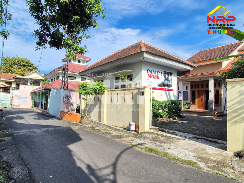 Dijual Hunian Rumah Idaman di Tengah Kota Banyuwangi - Tukangkayu  Dijual Hunian Rumah Idaman di Tengah Kota Banyuwangi - Tukangkayu  Dijual Hunian Rumah Idaman di Tengah Kota Banyuwangi
Rumah cantik, nyaman, dan luas di kawasan Tukang Kayu &ndash; belakang Ramayana.
Akses mudah, dekat NRP BANYUWANGI