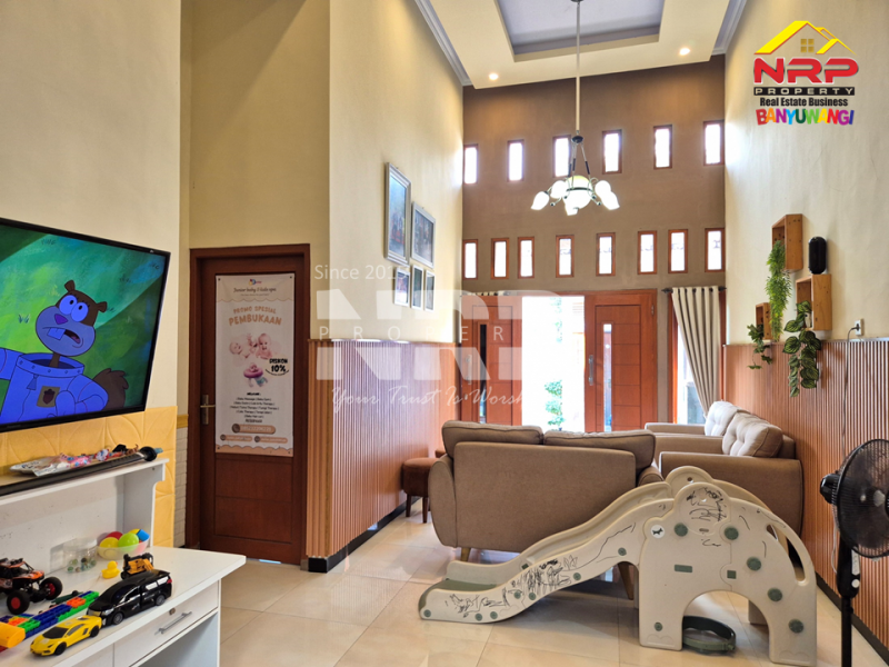 Dijual Hunian Rumah Idaman di Tengah Kota Banyuwangi - Tukangkayu  Dijual Hunian Rumah Idaman di Tengah Kota Banyuwangi - Tukangkayu  Dijual Hunian Rumah Idaman di Tengah Kota Banyuwangi
Rumah cantik, nyaman, dan luas di kawasan Tukang Kayu &ndash; belakang Ramayana.
Akses mudah, dekat NRP BANYUWANGI
