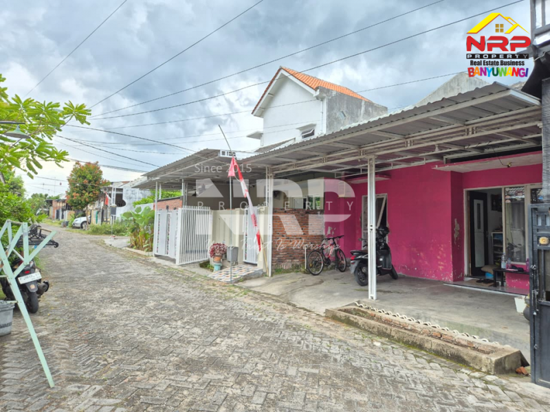 Dijual Oper Kredit Rumah Minimalis di Boyolangu - Banyuwangi Dijual/Oper Kredit Rumah Minimalis di Boyolangu - Banyuwangi Dijual/Oper Kredit Rumah Minimalis di Boyolangu - Banyuwangi
Kawasan perumahan, dekat dengan kawasan pendidikan ternama di banyuwangi&nbsp;

Luas Tanah : 72 NRP BANYUWANGI