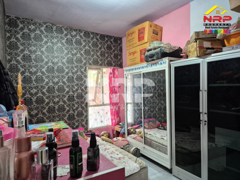 Dijual Oper Kredit Rumah Minimalis di Boyolangu - Banyuwangi Dijual/Oper Kredit Rumah Minimalis di Boyolangu - Banyuwangi Dijual/Oper Kredit Rumah Minimalis di Boyolangu - Banyuwangi
Kawasan perumahan, dekat dengan kawasan pendidikan ternama di banyuwangi&nbsp;

Luas Tanah : 72 NRP BANYUWANGI