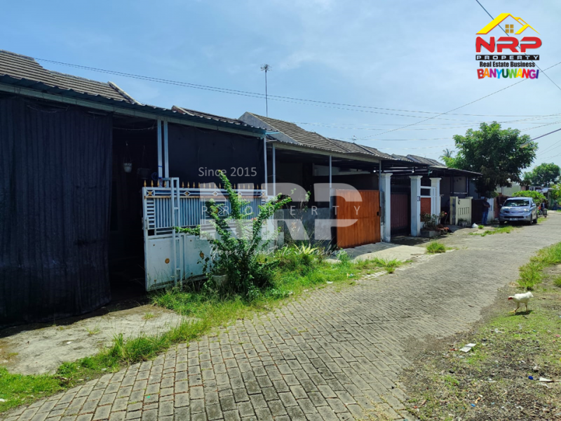 Dijual Operkredit Rumah di Donosuko, Kabat - Banyuwangi   Dijual Operkredit Rumah di Donosuko, Kabat - Banyuwangi   Dijual Operkredit Rumah di Donosuko, Kabat - Banyuwangi&nbsp;&nbsp;
Lokasi dekat dengan Asrama Militer Kostrad Baru Banyuwangi.
Dekat dengan Bandara NRP BANYUWANGI