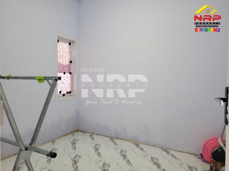 Dijual Operkredit Rumah Minimalis Proses Renov di Giri - Banyuwangi  Dijual Operkredit Rumah Minimalis Proses Renov di Giri - Banyuwangi  Dijual Operkredit Rumah Minimalis Proses Renov di Giri - Banyuwangi&nbsp;
Lokasi Sangat Strategis Terletak di 0 Jalan Utama Raden Wijaya - Banyuwangi
Dengan NRP BANYUWANGI