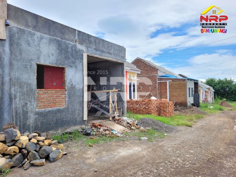 Dijual Operkredit Rumah Minimalis Proses Renov di Giri - Banyuwangi  Dijual Operkredit Rumah Minimalis Proses Renov di Giri - Banyuwangi  Dijual Operkredit Rumah Minimalis Proses Renov di Giri - Banyuwangi&nbsp;
Lokasi Sangat Strategis Terletak di 0 Jalan Utama Raden Wijaya - Banyuwangi
Dengan NRP BANYUWANGI