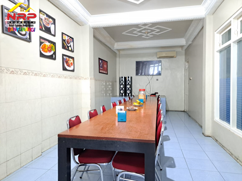 Dijual Ruang Usaha 2 Lantai di tepi   Jl. Ahmad Yani - Banyuwangi  Dijual Ruang Usaha 2 Lantai di  Jl. Ahmad Yani - Banyuwangi  Dijual Ruang Usaha 2 Lantai di&nbsp; Jl. Ahmad Yani - Banyuwangi&nbsp;
Lokasi sangat Strategis berada di Centra Bisnis, Perkantoran dan Perbankan NRP BANYUWANGI