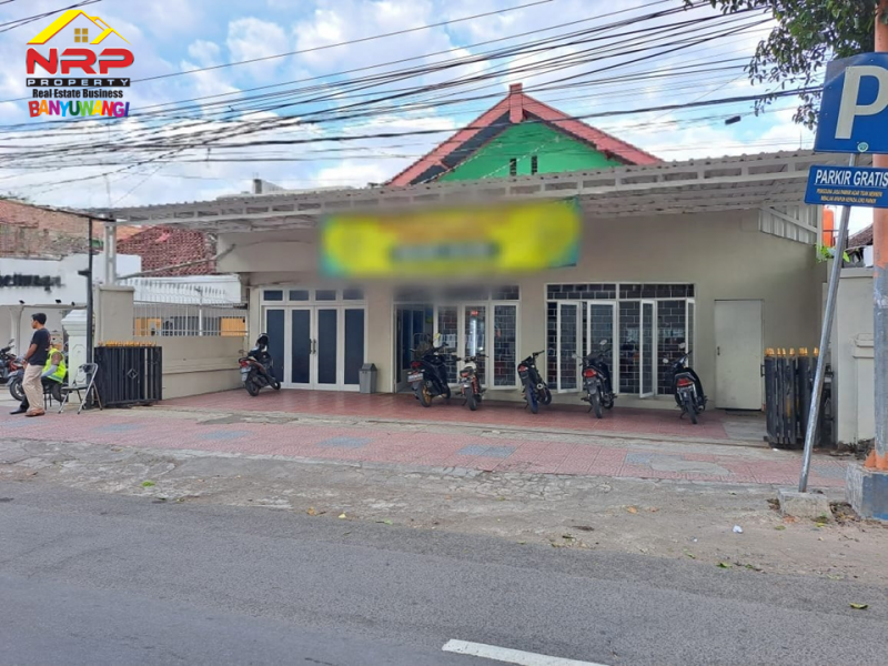 Dijual Ruang Usaha 2 Lantai di tepi   Jl. Ahmad Yani - Banyuwangi  Dijual Ruang Usaha 2 Lantai di  Jl. Ahmad Yani - Banyuwangi  Dijual Ruang Usaha 2 Lantai di&nbsp; Jl. Ahmad Yani - Banyuwangi&nbsp;
Lokasi sangat Strategis berada di Centra Bisnis, Perkantoran dan Perbankan NRP BANYUWANGI