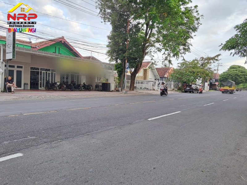 Dijual Ruang Usaha 2 Lantai di tepi   Jl. Ahmad Yani - Banyuwangi  Dijual Ruang Usaha 2 Lantai di  Jl. Ahmad Yani - Banyuwangi  Dijual Ruang Usaha 2 Lantai di&nbsp; Jl. Ahmad Yani - Banyuwangi&nbsp;
Lokasi sangat Strategis berada di Centra Bisnis, Perkantoran dan Perbankan NRP BANYUWANGI