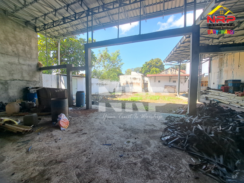 Dijual Ruko 2 Lantai dan Gudang Strategis di Wongsorejo - Banyuwangi  Dijual Ruko 2 Lantai dan Gudang Strategis di Wongsorejo - Banyuwangi  Dijual Ruko 2 Lantai dan Gudang Strategis di Wongsorejo - Banyuwangi&nbsp;
Lokasi yang strategis di tepi Jl. Provinsi. Cocok untuk kantor, showroom, toko atau NRP BANYUWANGI