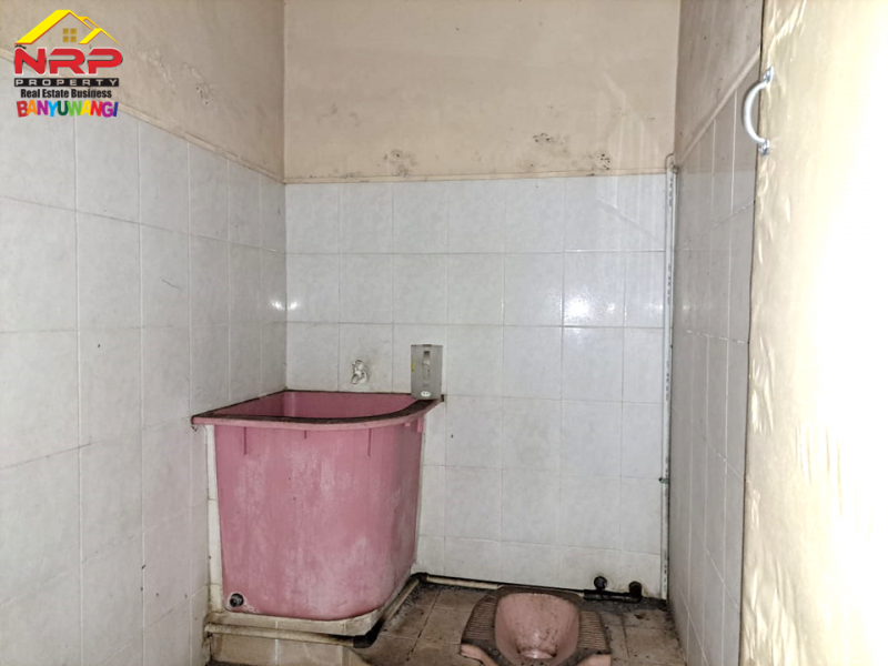 Dijual Ruko 2 Lantai di  Depan Hotel ILIRA Banyuwangi Dijual Ruko 2 Lantai di  Depan Hotel ILIRA Banyuwangi Dijual Ruko 2 Lantai di&nbsp; Depan Hotel ILIRA Banyuwangi
Lokasi di 0 Jalan Yos Sudarso, Sangat Cocok untuk Ruang usaha

LT/LB : 80/160 M2 NRP BANYUWANGI