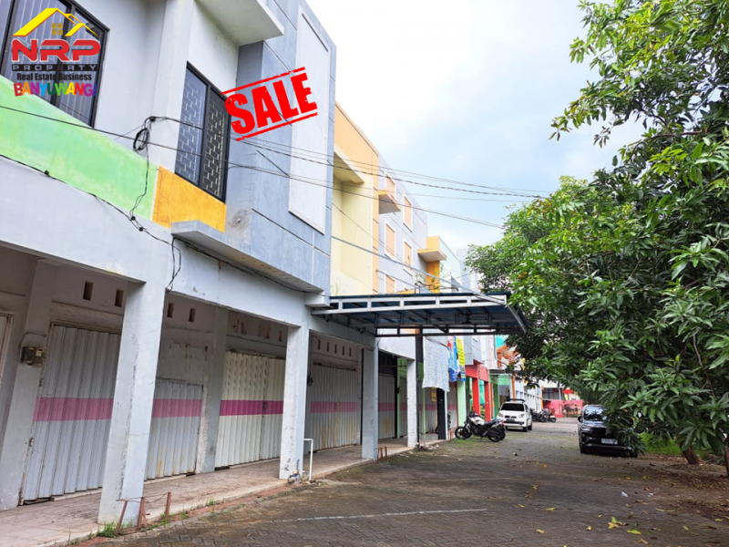 Dijual Ruko 2 Lantai di  Depan Hotel ILIRA Banyuwangi Dijual Ruko 2 Lantai di  Depan Hotel ILIRA Banyuwangi Dijual Ruko 2 Lantai di&nbsp; Depan Hotel ILIRA Banyuwangi
Lokasi di 0 Jalan Yos Sudarso, Sangat Cocok untuk Ruang usaha

LT/LB : 80/160 M2 NRP BANYUWANGI